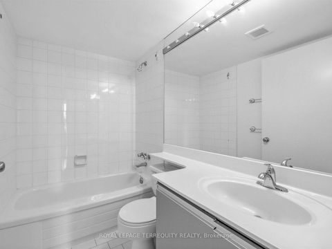 Photo 18 at 210 - 25 Maitland Street, Yonge Corridor, Toronto