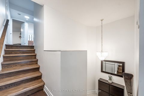 Photo 4 at A32 - 288 Mill Road, Markland Wood, Toronto