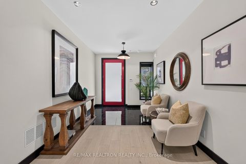 Photo 7 at 8 Breezewood Drive, Queensway, Toronto