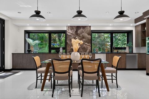 Photo 9 at 8 Breezewood Drive, Queensway, Toronto
