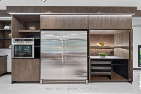 Photo 11 at 8 Breezewood Drive, Queensway, Toronto