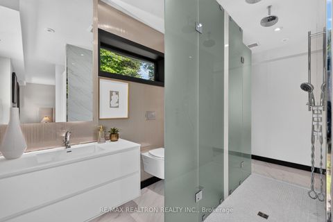 Photo 19 at 8 Breezewood Drive, Queensway, Toronto