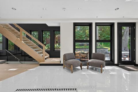 Photo 21 at 8 Breezewood Drive, Queensway, Toronto