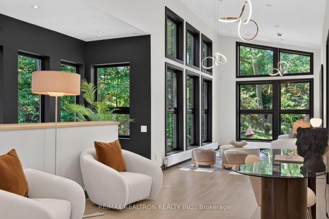 Photo 25 at 8 Breezewood Drive, Queensway, Toronto