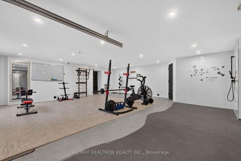 Photo 36 at 8 Breezewood Drive, Queensway, Toronto