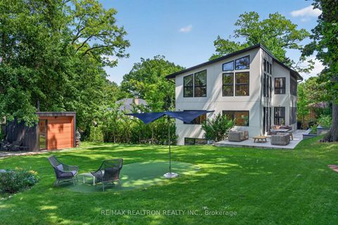 Photo 38 at 8 Breezewood Drive, Queensway, Toronto