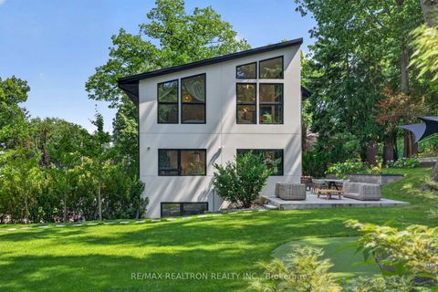 Photo 45 at 8 Breezewood Drive, Queensway, Toronto