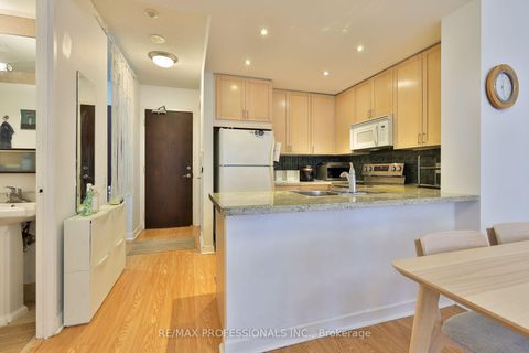 Photo 7 at 1608 - 85 Bloor Street E, Yonge Corridor, Toronto