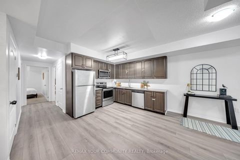 Photo 15 at 120 - 500 Kingbird Grove, Rouge E11, Toronto