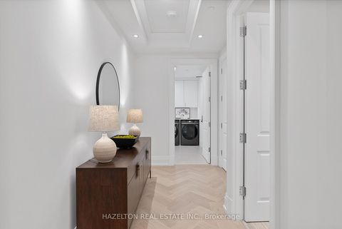 Photo 2 at 205 - 77 Clarendon Avenue, Casa Loma, Toronto