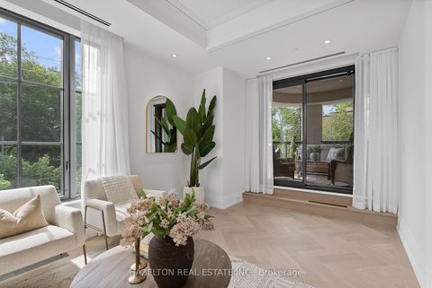 Photo 12 at 205 - 77 Clarendon Avenue, Casa Loma, Toronto