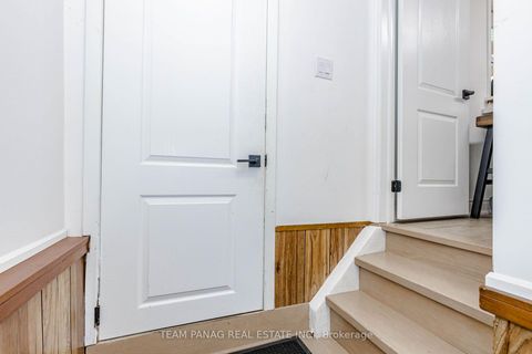 Photo 28 at 14 Spears Street, Smythe, Toronto