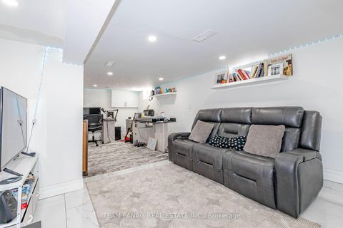 Photo 31 at 14 Spears Street, Smythe, Toronto
