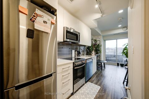 Photo 5 at 505 - 1 Neighbourhood Lane, Queensway, Toronto