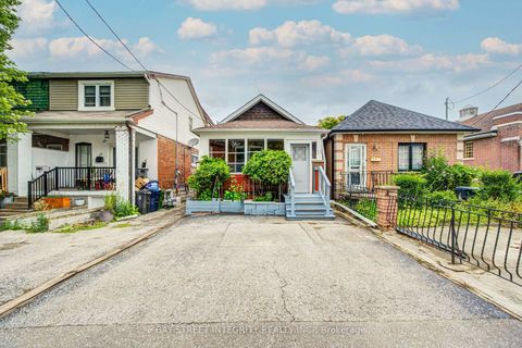 Photo 2 at 11 Glenora Avenue, Oakwood Village, Toronto