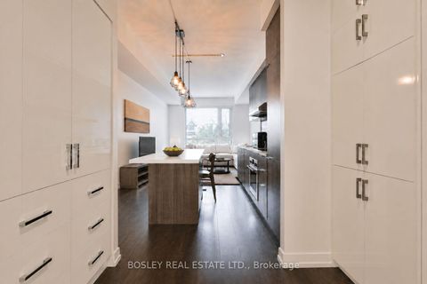 Photo 5 at 209 - 223 St Clair Avenue, Casa Loma, Toronto