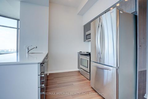 Photo 7 at 4903 - 832 Bay Street, Bay Street Corridor, Toronto
