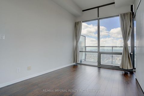 Photo 17 at 4903 - 832 Bay Street, Bay Street Corridor, Toronto