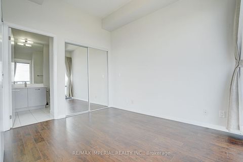 Photo 20 at 4903 - 832 Bay Street, Bay Street Corridor, Toronto