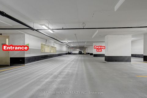 Photo 32 at 4903 - 832 Bay Street, Bay Street Corridor, Toronto