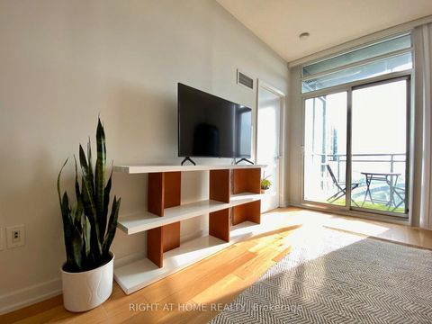 Photo 5 at 4011 - 21 Iceboat Terrace, Waterfront Communities C1, Toronto