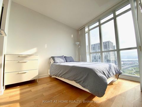 Photo 10 at 4011 - 21 Iceboat Terrace, Waterfront Communities C1, Toronto