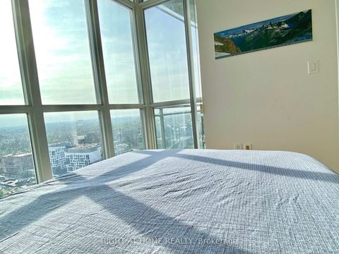 Photo 11 at 4011 - 21 Iceboat Terrace, Waterfront Communities C1, Toronto