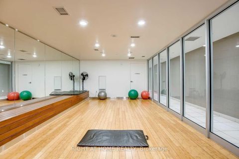 Photo 22 at 4011 - 21 Iceboat Terrace, Waterfront Communities C1, Toronto