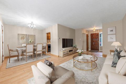 Photo 7 at 12 Candlewood Crescent, York University Heights, Toronto