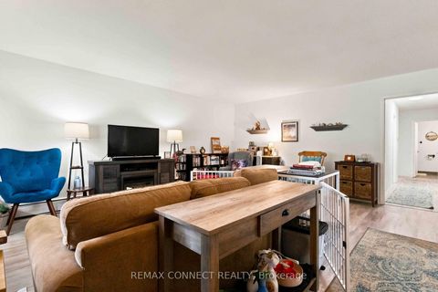 Photo 4 at 322 Andrew Street, Central Newmarket, Newmarket