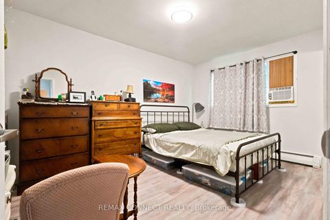 Photo 14 at 322 Andrew Street, Central Newmarket, Newmarket