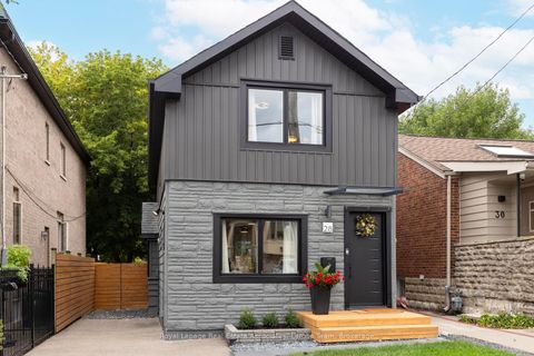 Photo 1 at 28 Thirtieth Street, Long Branch, Toronto