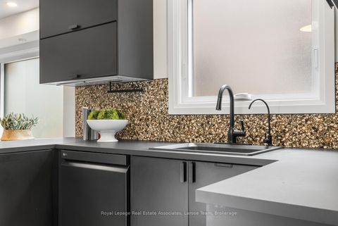 Photo 11 at 28 Thirtieth Street, Long Branch, Toronto