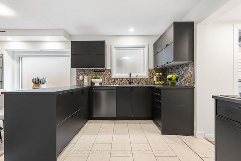 Photo 12 at 28 Thirtieth Street, Long Branch, Toronto