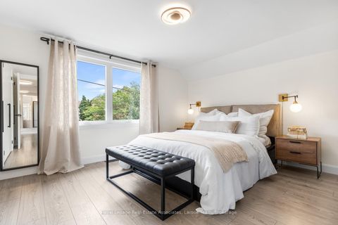 Photo 17 at 28 Thirtieth Street, Long Branch, Toronto