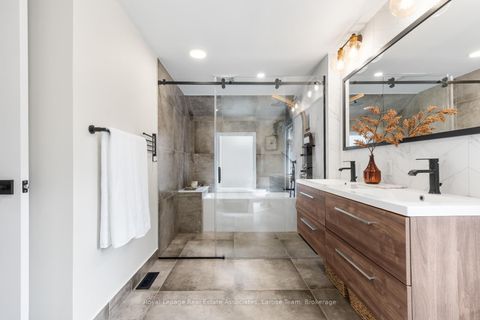 Photo 21 at 28 Thirtieth Street, Long Branch, Toronto