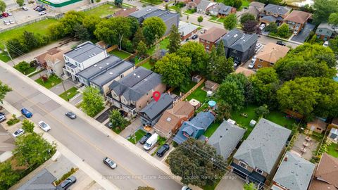 Photo 34 at 28 Thirtieth Street, Long Branch, Toronto