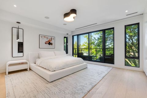 Photo 10 at 40 Thelma Avenue, Forest Hill South, Toronto