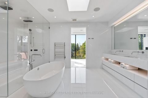 Photo 12 at 40 Thelma Avenue, Forest Hill South, Toronto