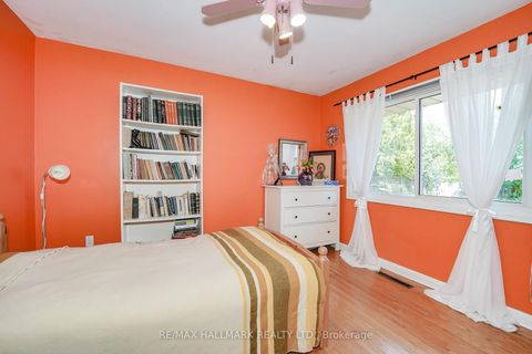 Photo 21 at 54 Charlemont Crescent, Sullivan, Toronto