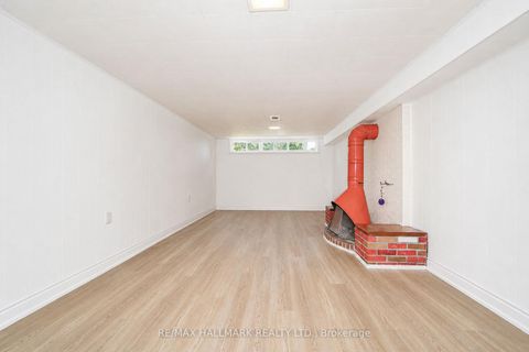 Photo 22 at 54 Charlemont Crescent, Sullivan, Toronto