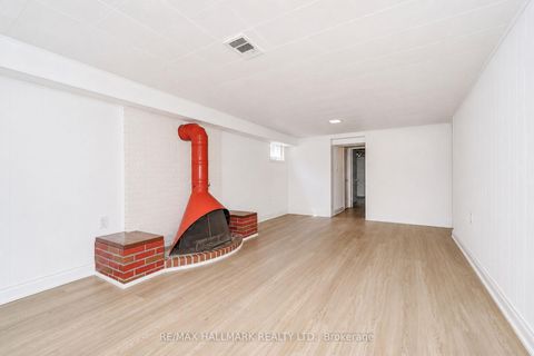 Photo 23 at 54 Charlemont Crescent, Sullivan, Toronto