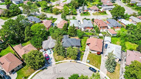 Photo 32 at 54 Charlemont Crescent, Sullivan, Toronto