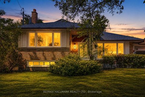 Photo 38 at 54 Charlemont Crescent, Sullivan, Toronto