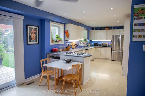 Photo 5 at 160 Walton Drive, Aurora Village, Aurora