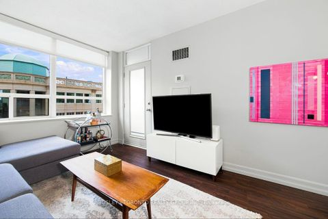 Photo 4 at 808 - 5 Rosehill Avenue, Moore Park, Toronto