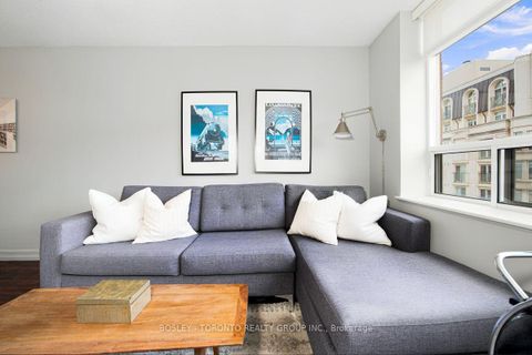 Photo 5 at 808 - 5 Rosehill Avenue, Moore Park, Toronto