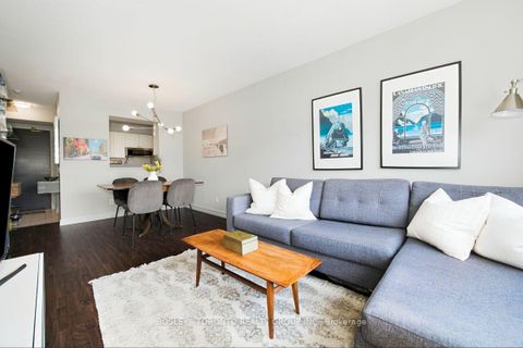 Photo 6 at 808 - 5 Rosehill Avenue, Moore Park, Toronto