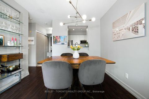 Photo 10 at 808 - 5 Rosehill Avenue, Moore Park, Toronto