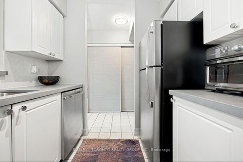 Photo 15 at 808 - 5 Rosehill Avenue, Moore Park, Toronto